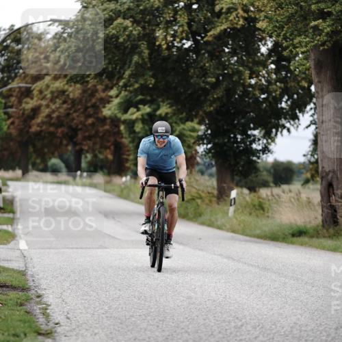 30.08.2026 - Elbe Triathlon Hamburg Michael Burmester http://msf.ph/oto/10075279 30.08.2026 11:01:57 Radfahren 1152 meine-sportfotos.de