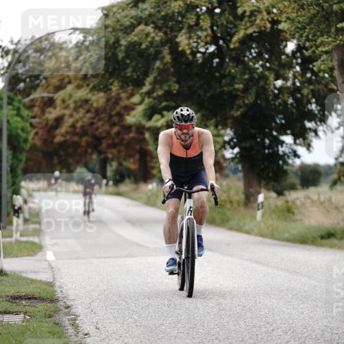 30.08.2026 - Elbe Triathlon Hamburg Michael Burmester http://msf.ph/oto/10075287 30.08.2026 11:02:14 Radfahren 1162, 1202, 1423 meine-sportfotos.de