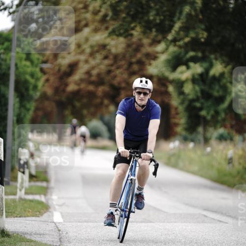 30.08.2026 - Elbe Triathlon Hamburg Michael Burmester http://msf.ph/oto/10075306 30.08.2026 11:02:41 Radfahren 1205, 1226, 1412 meine-sportfotos.de
