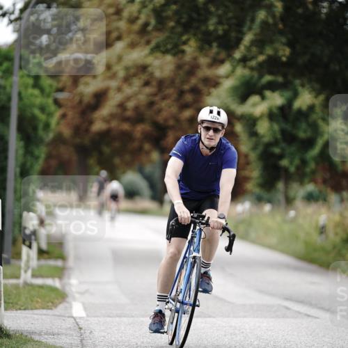 30.08.2026 - Elbe Triathlon Hamburg Michael Burmester http://msf.ph/oto/10075308 30.08.2026 11:02:41 Radfahren 1205, 1226, 1412 meine-sportfotos.de