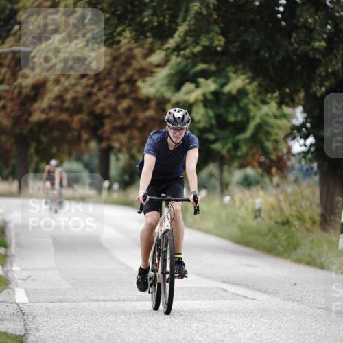 30.08.2026 - Elbe Triathlon Hamburg Michael Burmester http://msf.ph/oto/10075314 30.08.2026 11:02:50 Radfahren 1412, 1448, 1450 meine-sportfotos.de