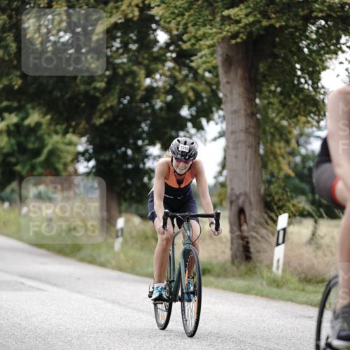 30.08.2026 - Elbe Triathlon Hamburg Michael Burmester http://msf.ph/oto/10075322 30.08.2026 11:02:58 Radfahren 1157, 1285, 1393, 1394, 1450 meine-sportfotos.de