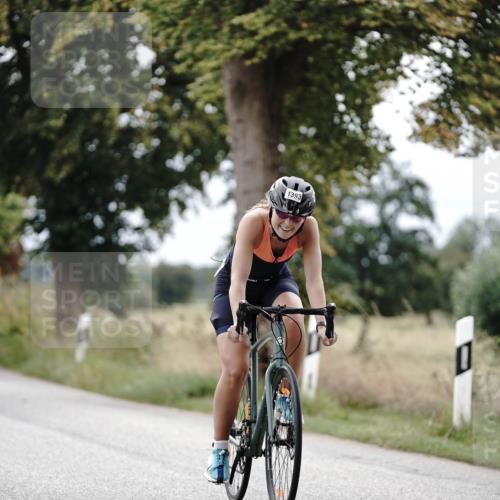 30.08.2026 - Elbe Triathlon Hamburg Michael Burmester http://msf.ph/oto/10075326 30.08.2026 11:02:59 Radfahren 1157, 1285, 1393, 1394, 1450 meine-sportfotos.de