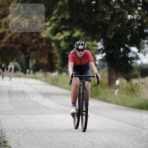 30.08.2026 - Elbe Triathlon Hamburg Michael Burmester http://msf.ph/oto/10075336 30.08.2026 11:03:09 Radfahren 1400 meine-sportfotos.de