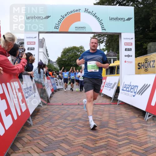 30.08.2026 - Blankeneser Heldenlauf Lena Gebhardt http://msf.ph/oto/10075337 30.08.2026 10:26:41 Ziel 5009, 5219, 5791, 5799, 5800, 5801, 5854 meine-sportfotos.de