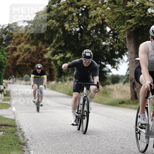 30.08.2026 - Elbe Triathlon Hamburg Michael Burmester http://msf.ph/oto/10075345 30.08.2026 11:03:18 Radfahren 1161, 1246, 1378 meine-sportfotos.de