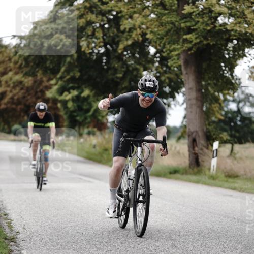 30.08.2026 - Elbe Triathlon Hamburg Michael Burmester http://msf.ph/oto/10075347 30.08.2026 11:03:19 Radfahren 1161, 1246, 1378 meine-sportfotos.de