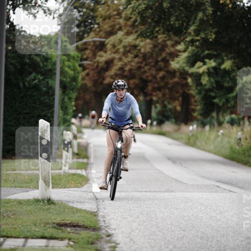 30.08.2026 - Elbe Triathlon Hamburg Michael Burmester http://msf.ph/oto/10075379 30.08.2026 11:03:59 Radfahren 946, 1428 meine-sportfotos.de