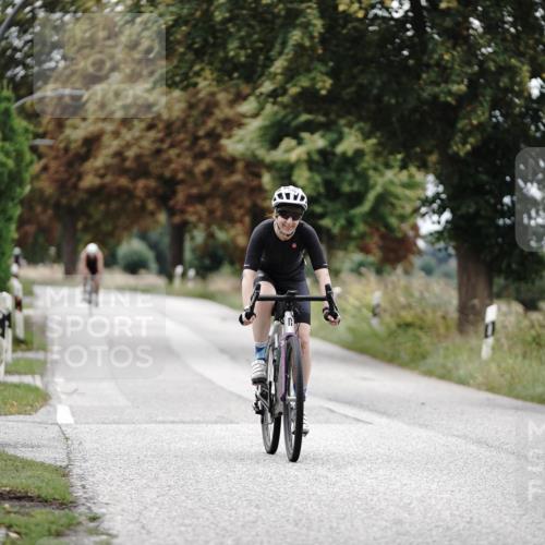 30.08.2026 - Elbe Triathlon Hamburg Michael Burmester http://msf.ph/oto/10075383 30.08.2026 11:04:02 Radfahren 946, 1313, 1428 meine-sportfotos.de