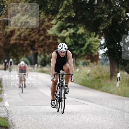 30.08.2026 - Elbe Triathlon Hamburg Michael Burmester http://msf.ph/oto/10075389 30.08.2026 11:04:08 Radfahren 1313, 1318, 1334 meine-sportfotos.de