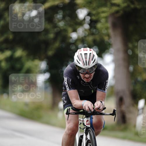 30.08.2026 - Elbe Triathlon Hamburg Michael Burmester http://msf.ph/oto/10075399 30.08.2026 11:04:13 Radfahren 1227, 1318, 1334 meine-sportfotos.de
