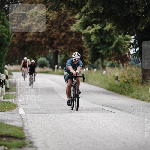 30.08.2026 - Elbe Triathlon Hamburg Michael Burmester http://msf.ph/oto/10075400 30.08.2026 11:04:16 Radfahren 1158, 1227, 1424 meine-sportfotos.de