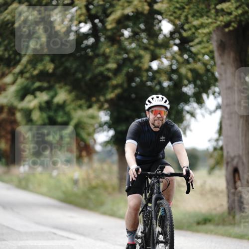 30.08.2026 - Elbe Triathlon Hamburg Michael Burmester http://msf.ph/oto/10075407 30.08.2026 11:04:22 Radfahren 904, 1158, 1424 meine-sportfotos.de