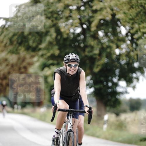 30.08.2026 - Elbe Triathlon Hamburg Michael Burmester http://msf.ph/oto/10075427 30.08.2026 11:04:32 Radfahren 1169, 1392, 1403, 1404 meine-sportfotos.de