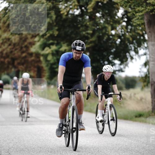 30.08.2026 - Elbe Triathlon Hamburg Michael Burmester http://msf.ph/oto/10075433 30.08.2026 11:04:39 Radfahren 820, 1169, 1256, 1295, 1362, 1392 meine-sportfotos.de