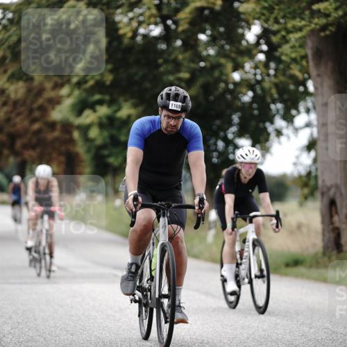 30.08.2026 - Elbe Triathlon Hamburg Michael Burmester http://msf.ph/oto/10075434 30.08.2026 11:04:39 Radfahren 820, 1169, 1256, 1295, 1362, 1392 meine-sportfotos.de