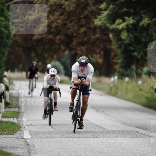 30.08.2026 - Elbe Triathlon Hamburg Michael Burmester http://msf.ph/oto/10075477 30.08.2026 11:05:20 Radfahren 1254, 1266, 1396 meine-sportfotos.de