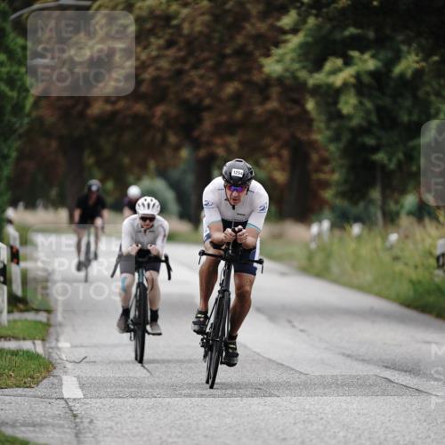 30.08.2026 - Elbe Triathlon Hamburg Michael Burmester http://msf.ph/oto/10075478 30.08.2026 11:05:20 Radfahren 1254, 1266, 1396 meine-sportfotos.de