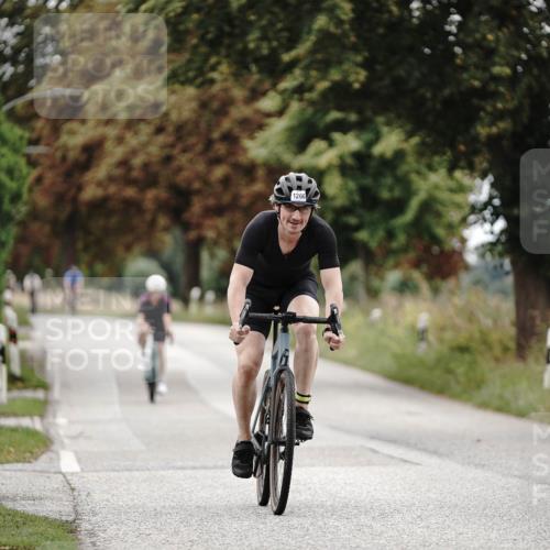 30.08.2026 - Elbe Triathlon Hamburg Michael Burmester http://msf.ph/oto/10075485 30.08.2026 11:05:25 Radfahren 1266, 1387, 1396 meine-sportfotos.de