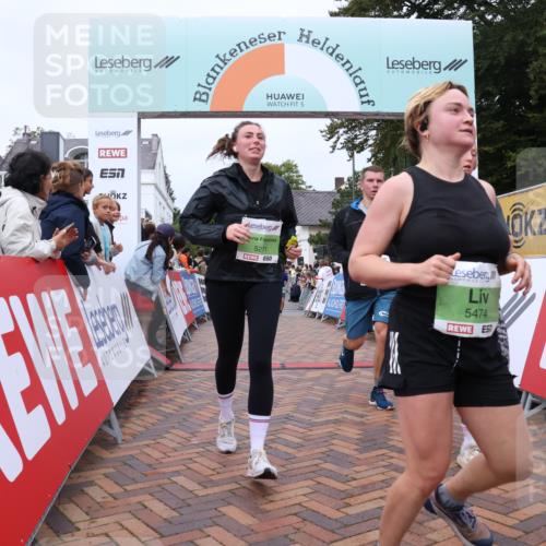 30.08.2026 - Blankeneser Heldenlauf Lena Gebhardt http://msf.ph/oto/10075491 30.08.2026 10:27:08 Ziel 5271, 5299, 5323, 5465, 5474, 5498, 5505, 5506 meine-sportfotos.de