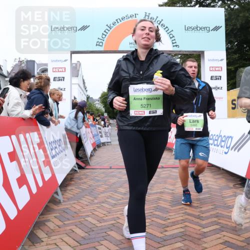 30.08.2026 - Blankeneser Heldenlauf Lena Gebhardt http://msf.ph/oto/10075496 30.08.2026 10:27:09 Ziel 5271, 5299, 5323, 5465, 5474, 5498, 5505, 5506 meine-sportfotos.de