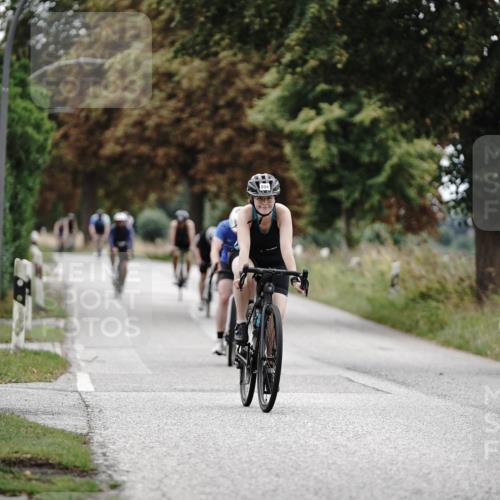 30.08.2026 - Elbe Triathlon Hamburg Michael Burmester http://msf.ph/oto/10075507 30.08.2026 11:05:49 Radfahren 518, 894, 1177, 1307, 1346, 1451 meine-sportfotos.de