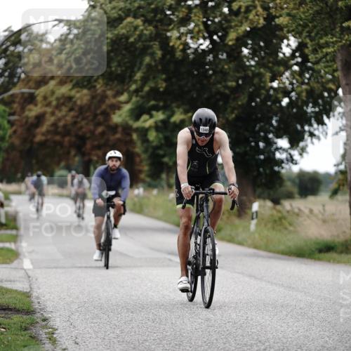 30.08.2026 - Elbe Triathlon Hamburg Michael Burmester http://msf.ph/oto/10075519 30.08.2026 11:05:54 Radfahren 518, 1154, 1177, 1271, 1307, 1341, 1346 meine-sportfotos.de