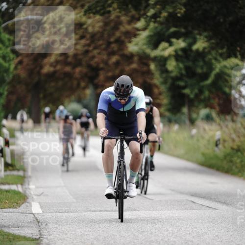 30.08.2026 - Elbe Triathlon Hamburg Michael Burmester http://msf.ph/oto/10075525 30.08.2026 11:05:59 Radfahren 1154, 1271, 1341, 1390, 1457 meine-sportfotos.de