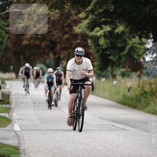 30.08.2026 - Elbe Triathlon Hamburg Michael Burmester http://msf.ph/oto/10075562 30.08.2026 11:06:32 Radfahren 759, 1130, 1195, 1255, 1302, 1319, 1358, 1388 meine-sportfotos.de