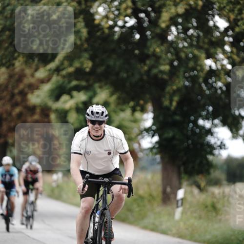 30.08.2026 - Elbe Triathlon Hamburg Michael Burmester http://msf.ph/oto/10075563 30.08.2026 11:06:33 Radfahren 759, 1130, 1195, 1255, 1302, 1319, 1358, 1388 meine-sportfotos.de