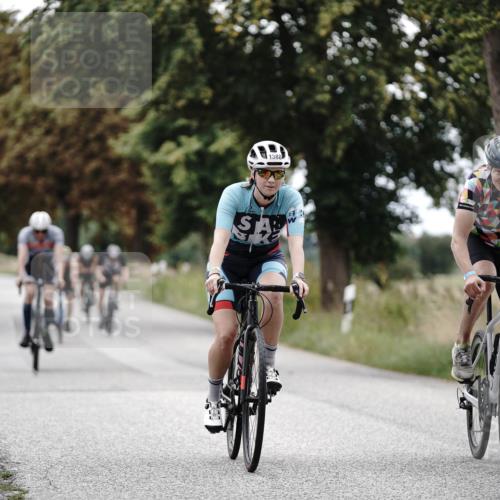 30.08.2026 - Elbe Triathlon Hamburg Michael Burmester http://msf.ph/oto/10075572 30.08.2026 11:06:36 Radfahren 759, 1195, 1255, 1302, 1319, 1358, 1388, 1405 meine-sportfotos.de