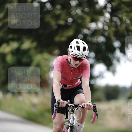 30.08.2026 - Elbe Triathlon Hamburg Michael Burmester http://msf.ph/oto/10075615 30.08.2026 11:07:04 Radfahren 1420 meine-sportfotos.de