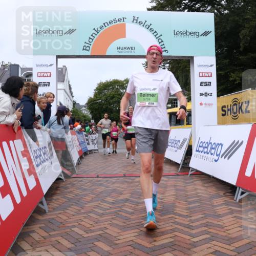 30.08.2026 - Blankeneser Heldenlauf Lena Gebhardt http://msf.ph/oto/10075629 30.08.2026 10:27:29 Ziel 5104, 5314, 5368, 5607, 5724, 5763, 5845, 5896 meine-sportfotos.de