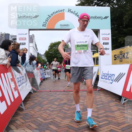30.08.2026 - Blankeneser Heldenlauf Lena Gebhardt http://msf.ph/oto/10075633 30.08.2026 10:27:29 Ziel 5104, 5314, 5368, 5607, 5724, 5763, 5845, 5896 meine-sportfotos.de