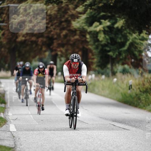 30.08.2026 - Elbe Triathlon Hamburg Michael Burmester http://msf.ph/oto/10075638 30.08.2026 11:07:30 Radfahren 1142, 1242, 1273, 1372, 1397, 1402 meine-sportfotos.de