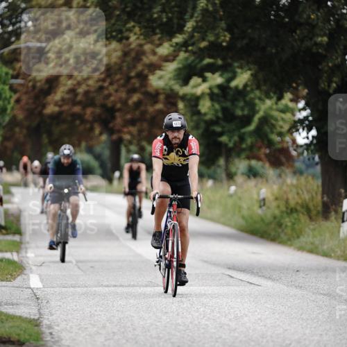 30.08.2026 - Elbe Triathlon Hamburg Michael Burmester http://msf.ph/oto/10075643 30.08.2026 11:07:32 Radfahren 925, 1142, 1242, 1273, 1372, 1397 meine-sportfotos.de
