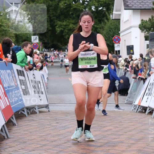 30.08.2026 - Blankeneser Heldenlauf Lena Gebhardt http://msf.ph/oto/10075671 30.08.2026 10:27:38 Ziel 5104, 5368, 5493, 5555, 5763, 5896 meine-sportfotos.de