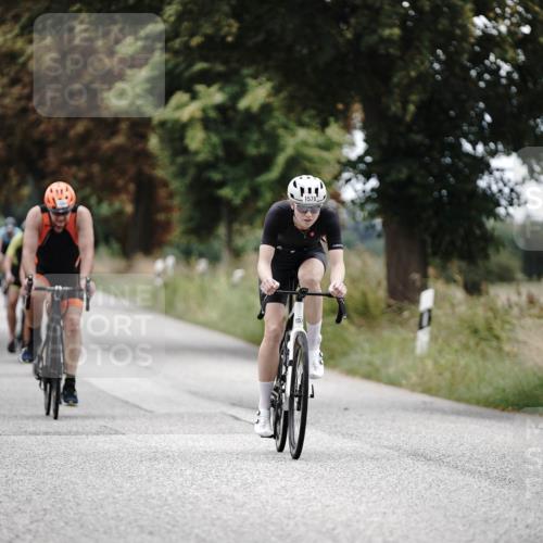 30.08.2026 - Elbe Triathlon Hamburg Michael Burmester http://msf.ph/oto/10075672 30.08.2026 11:07:44 Radfahren 985, 1300, 1354, 1364, 1386, 1435, 1438, 1578 meine-sportfotos.de