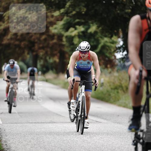 30.08.2026 - Elbe Triathlon Hamburg Michael Burmester http://msf.ph/oto/10075678 30.08.2026 11:07:47 Radfahren 1300, 1354, 1364, 1386, 1417, 1438, 1578 meine-sportfotos.de