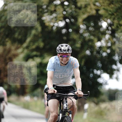 30.08.2026 - Elbe Triathlon Hamburg Michael Burmester http://msf.ph/oto/10075682 30.08.2026 11:07:49 Radfahren 1287, 1300, 1325, 1354, 1364, 1386, 1417, 1438 meine-sportfotos.de