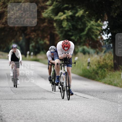 30.08.2026 - Elbe Triathlon Hamburg Michael Burmester http://msf.ph/oto/10075690 30.08.2026 11:07:55 Radfahren 907, 1287, 1325, 1417 meine-sportfotos.de