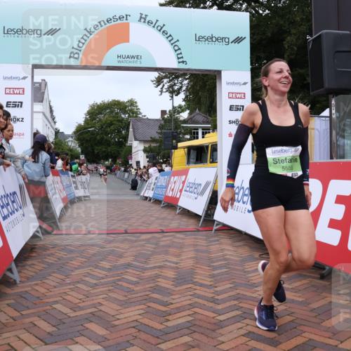 30.08.2026 - Blankeneser Heldenlauf Lena Gebhardt http://msf.ph/oto/10075692 30.08.2026 10:27:42 Ziel 5493, 5555 meine-sportfotos.de