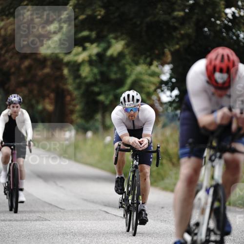 30.08.2026 - Elbe Triathlon Hamburg Michael Burmester http://msf.ph/oto/10075694 30.08.2026 11:07:56 Radfahren 907, 1287, 1325 meine-sportfotos.de