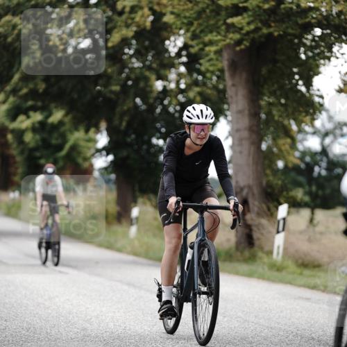 30.08.2026 - Elbe Triathlon Hamburg Michael Burmester http://msf.ph/oto/10075718 30.08.2026 11:08:12 Radfahren 1135, 1277, 1310, 1311, 1398, 1399, 1410, 1432 meine-sportfotos.de
