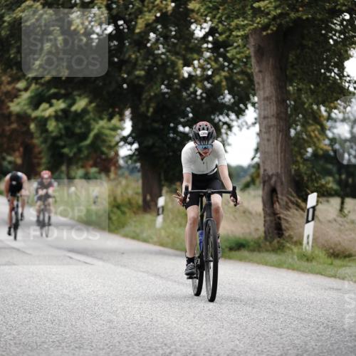 30.08.2026 - Elbe Triathlon Hamburg Michael Burmester http://msf.ph/oto/10075722 30.08.2026 11:08:14 Radfahren 1277, 1310, 1311, 1398, 1399, 1410, 1432 meine-sportfotos.de