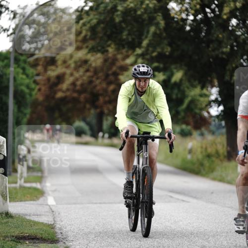 30.08.2026 - Elbe Triathlon Hamburg Michael Burmester http://msf.ph/oto/10075773 30.08.2026 11:09:09 Radfahren 1128, 1253, 1316 meine-sportfotos.de