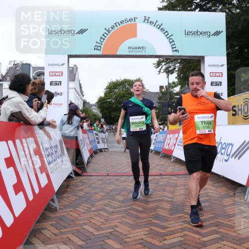 30.08.2026 - Blankeneser Heldenlauf Lena Gebhardt http://msf.ph/oto/10075781 30.08.2026 10:28:08 Ziel 5040, 5225, 5255, 5384, 5509, 5585, 5798, 5856, 5858 meine-sportfotos.de