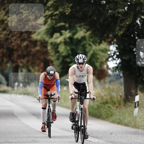 30.08.2026 - Elbe Triathlon Hamburg Michael Burmester http://msf.ph/oto/10075782 30.08.2026 11:09:22 Radfahren 1299, 1422, 1441, 1446 meine-sportfotos.de
