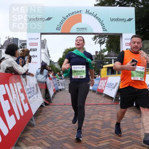 30.08.2026 - Blankeneser Heldenlauf Lena Gebhardt http://msf.ph/oto/10075785 30.08.2026 10:28:09 Ziel 5040, 5225, 5255, 5384, 5585, 5798, 5856, 5858 meine-sportfotos.de