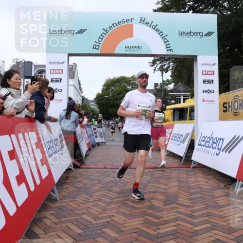 30.08.2026 - Blankeneser Heldenlauf Lena Gebhardt http://msf.ph/oto/10075806 30.08.2026 10:28:12 Ziel 5040, 5225, 5255, 5585, 5798, 5856 meine-sportfotos.de